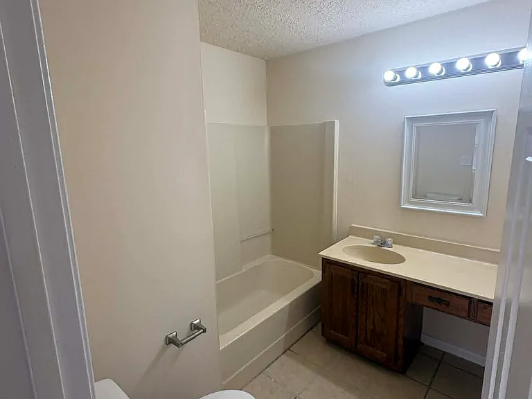 1768 Patrick Way #B — Photo 23