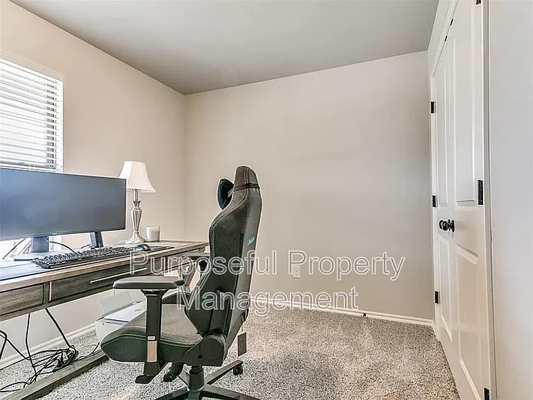 8701 Ricard Dr — Photo 19