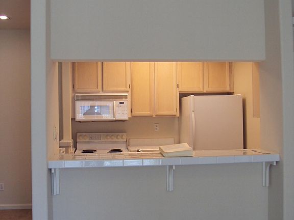 4th image of 5908 Eastman Lake Dr
