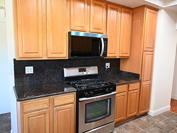 4th image of 4233 Nova Ct
