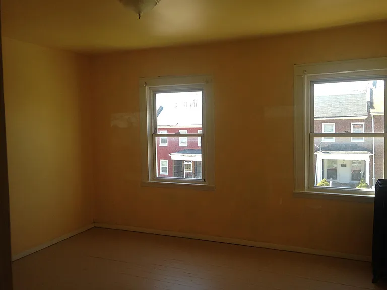 427 Rosecroft Ter #6 — Photo 7