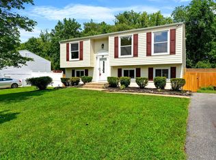 1742 Temi Dr, Waldorf, MD 20601