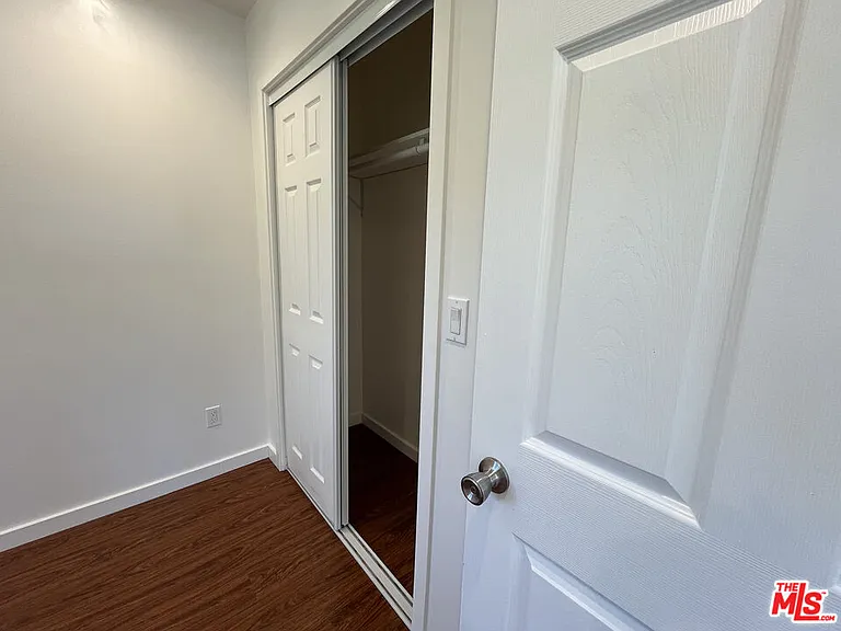 3901 S Orange Dr — Photo 10