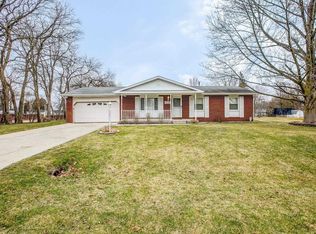 27493 Bittersweet Ln, Elkhart, IN 46514