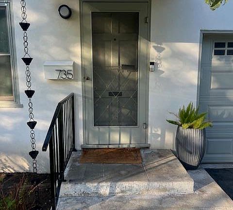 2nd image of 735 E Dayton Avenue