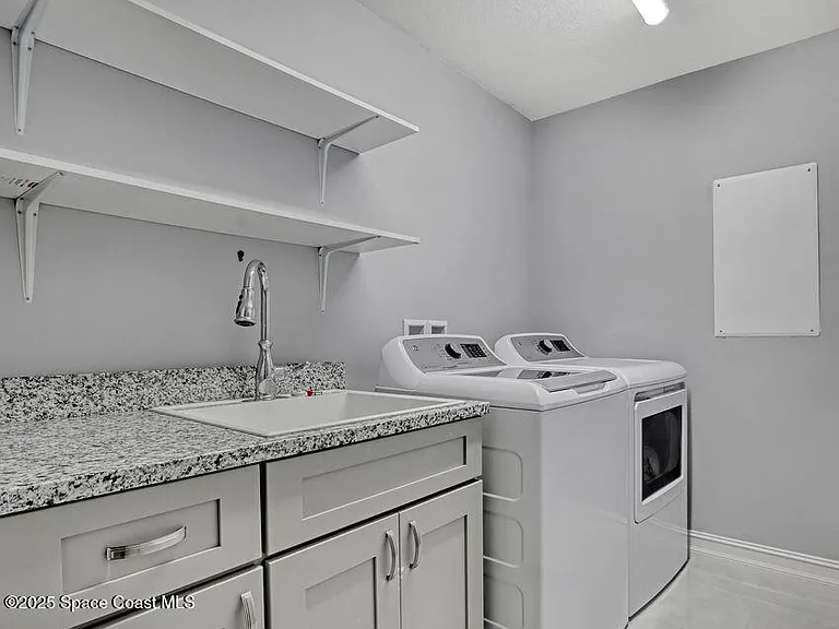 1435 S Harbor City Blvd #703 — Photo 23