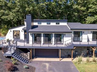 109 Wilrose Ln, Troy, NY 12180