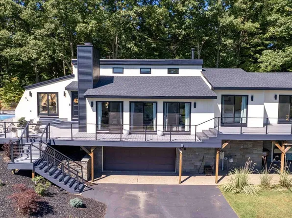 109 Wilrose Lane, Troy, NY 12180