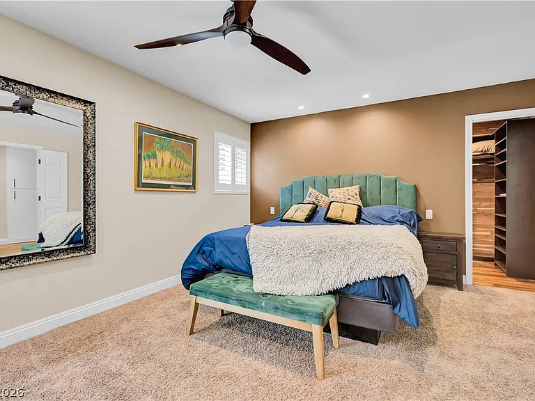 2712 W Oakey Blvd — Photo 21