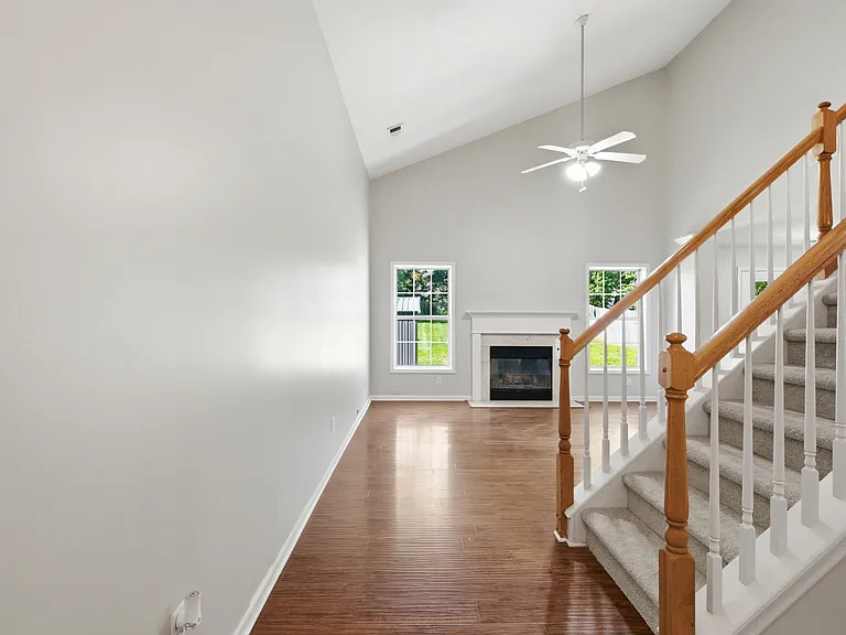 2560 Rockaway Pl — Photo 6