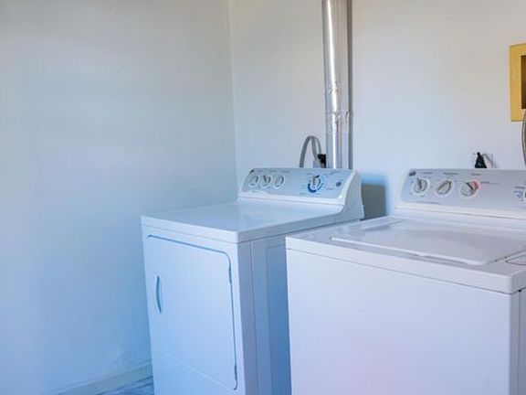 3rd image of 141 Clement Ave #1