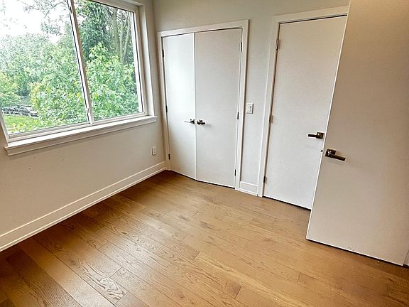 5th image of 2155 E Orleans St #Sf