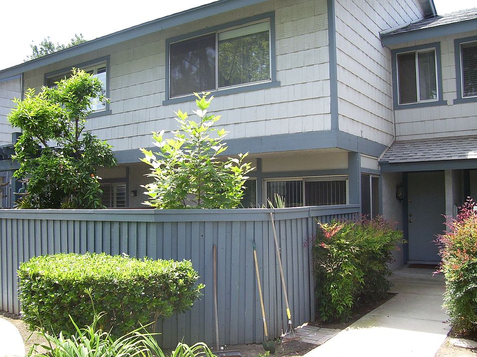 Front Entryway