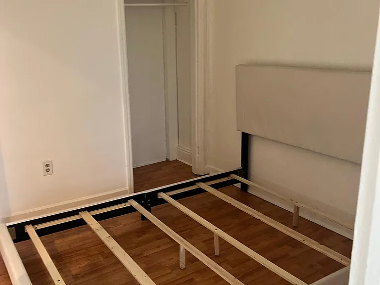 132 Chestnut St #4 — Photo 1