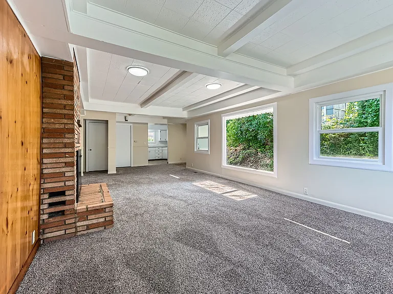 6754 SE Alder Pl — Photo 10