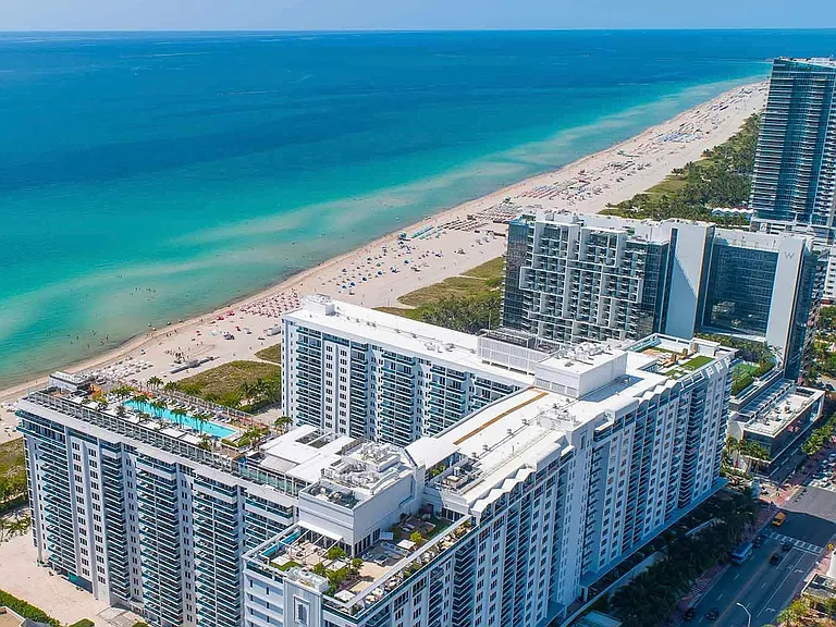 2301 Collins Ave #1120 — Photo 12