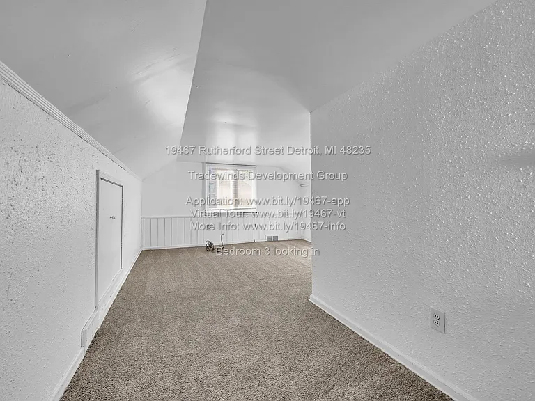 19467 Rutherford St — Photo 7