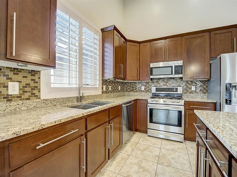 350 S Millers Mile Rd — Photo 10