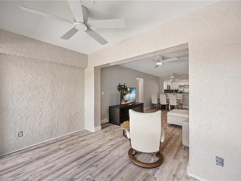 228 Fox Glen Dr #3310 — Photo 14