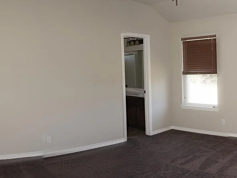 6500 Castle Gap Dr — Photo 13