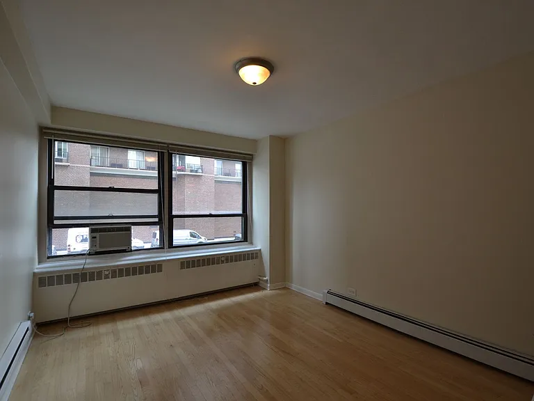 4180 Marine Terrace Apartments — Photo 62