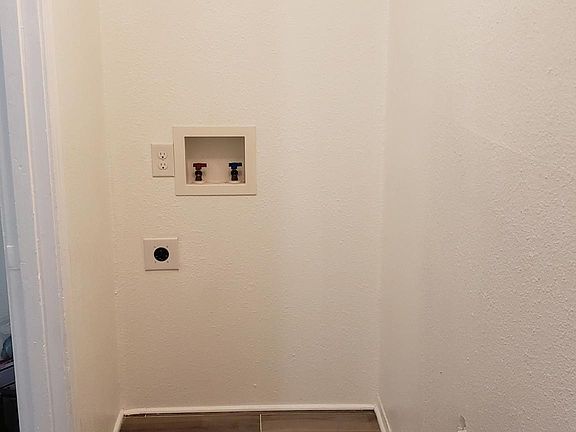 3rd image of 4906A Manett St #4906A