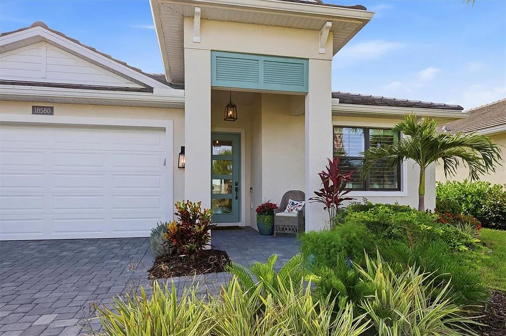 4 bed, 2.5 bath, 2238 sqft, $5,000 — Photo 3