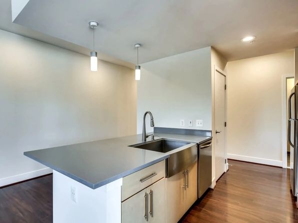 1212 S East Ave #120