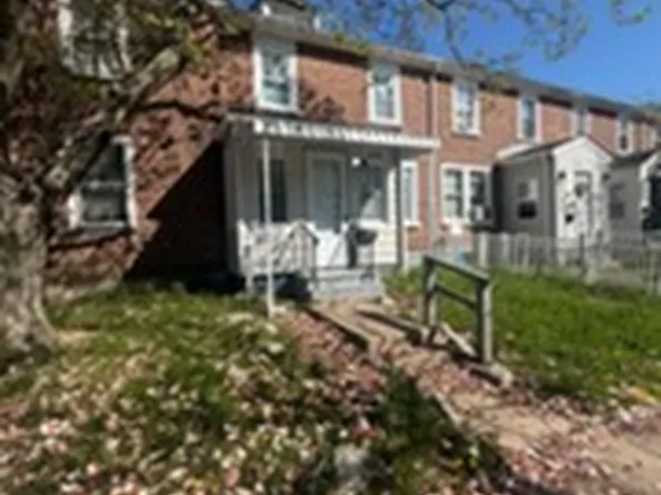 1209 S Octagon Rd, Camden, NJ 08104