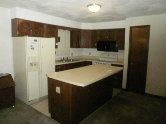 5th image of 4681 Baden Strasse