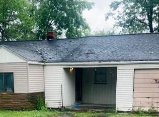 3051 Raywood St, Flint, MI 48504