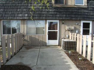 1438 Big Bend Rd, Waukesha, WI 53189