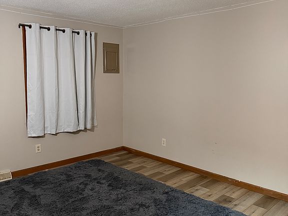 5th image of 42 Dakota St APT 2B