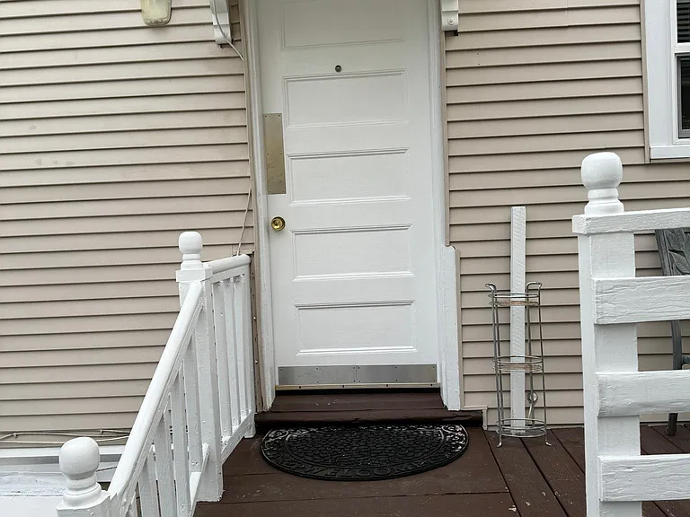 37 Farquhar St — Photo 6
