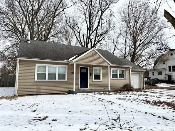 309 Harrison St, Rossville, IL 60963