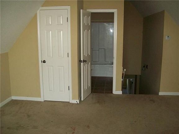 5th image of 7542 Easterly Ln