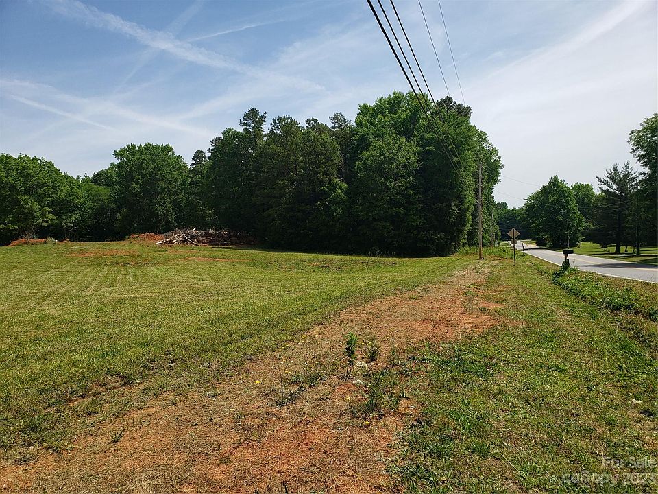 2nd image of 13378 Cabarrus Station Rd