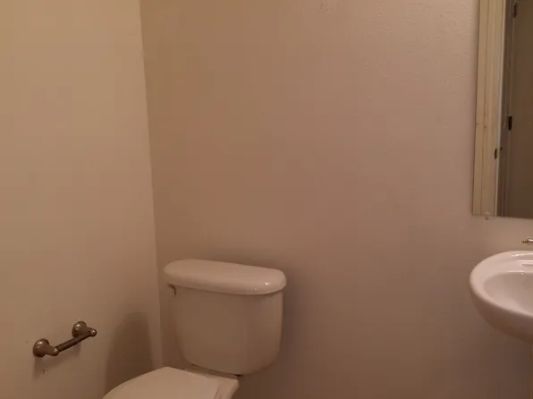 64 Fuller Cir, Junction City, KS 66441