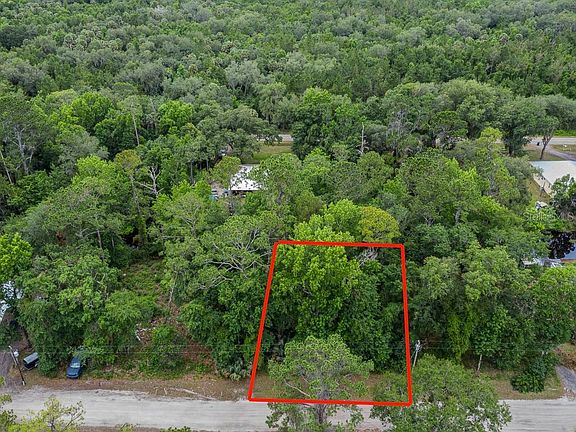 2nd image of 1623 Caroline Dr