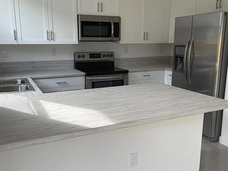 21447 NE 2nd Pl — Photo 11