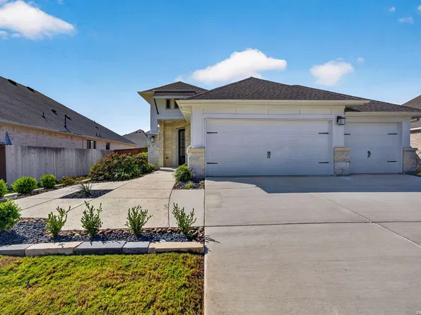 125 ANNETTE DR, Castroville, TX 78009