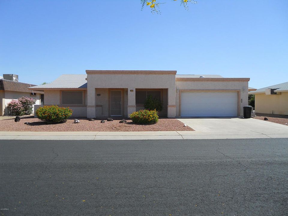1st image of 10903 W Roundelay Cir