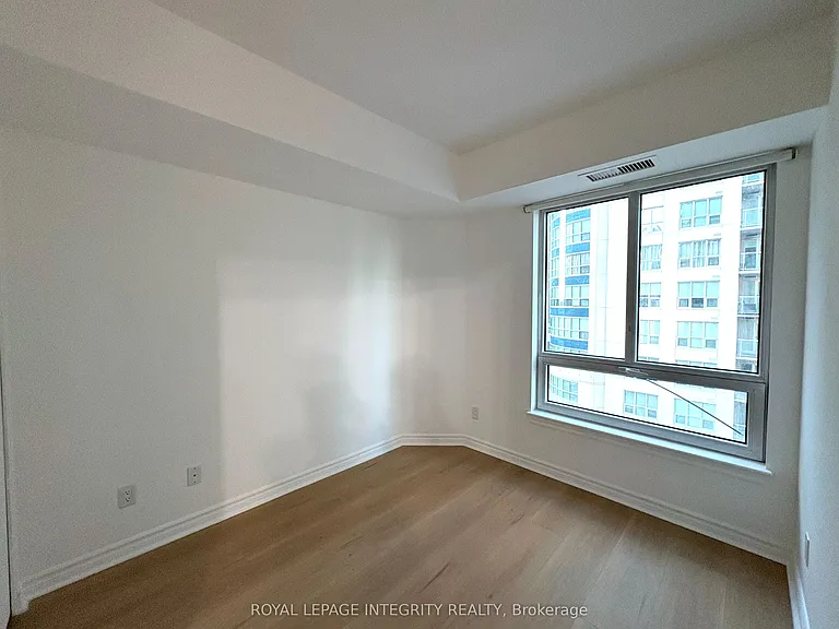 234 Rideau St #504A — Photo 13