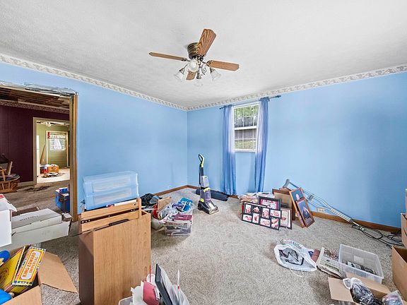 2nd image of 609 Long St