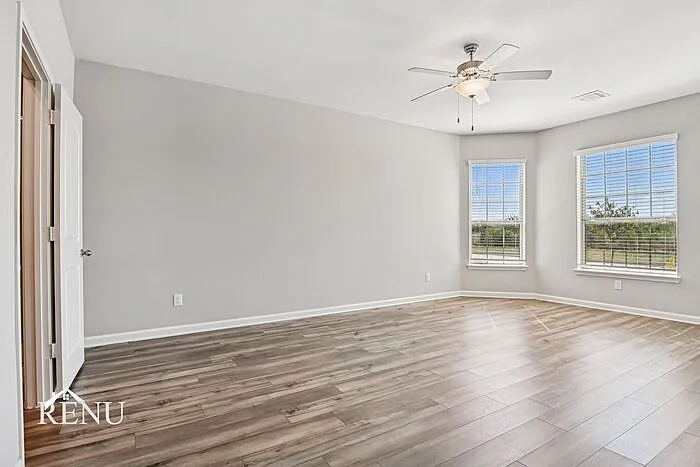 1040 Wheatfield Ln — Photo 29