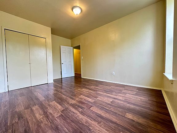 5th image of 1189 Halsey St Floor 2