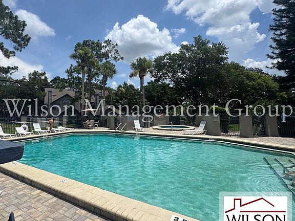3rd image of 964 Helmsley Ct APT 202