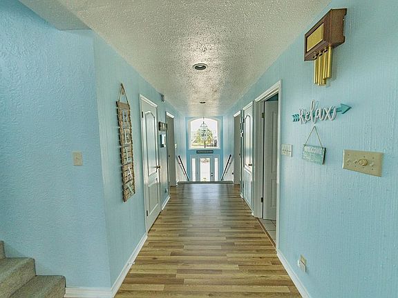 Hallway - Level 2