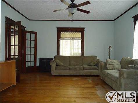 3rd image of 26702 W 10th St