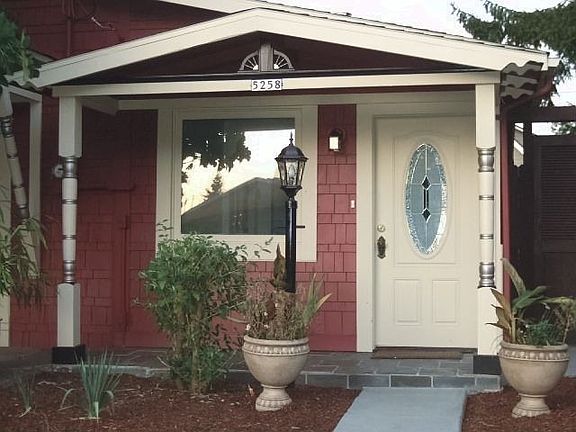 Close-up Front Porch